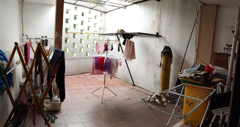 RUMAH MEWAH DAN STRATEGIS DI GRAND SERPONG, SERUA, TANGERANG SELATAN