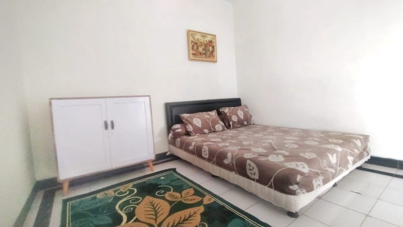 UMAH KOST 24 KAMAR SEMI FURNISH DEKAT TERMINAL CC, DEPOK, SLEMAN