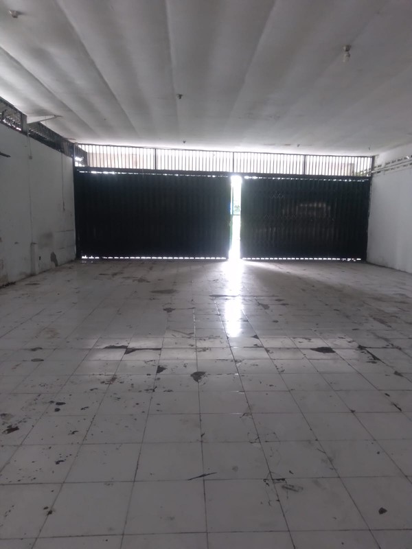 DISEWAKAN RUKO/RUMAH USAHA PINGGIR JALAN RAYA SIMOJAWAR SURABAYA