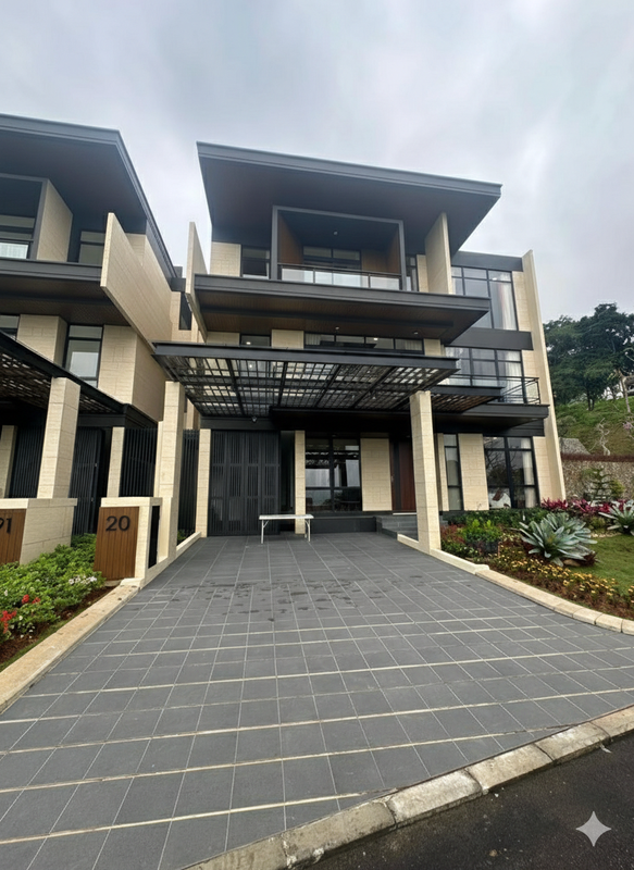 Maple Golf Summarecon Bogor