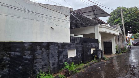 Dijual Rumah Di Mega Cinere