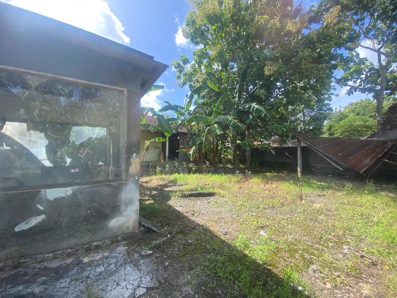 Tanah Strategis 2.291 Meter Persegi di Pusat Wonosari ,Bonus Bangunan Rumah & Lokasi Premium, Wonosari, Gunungkidul