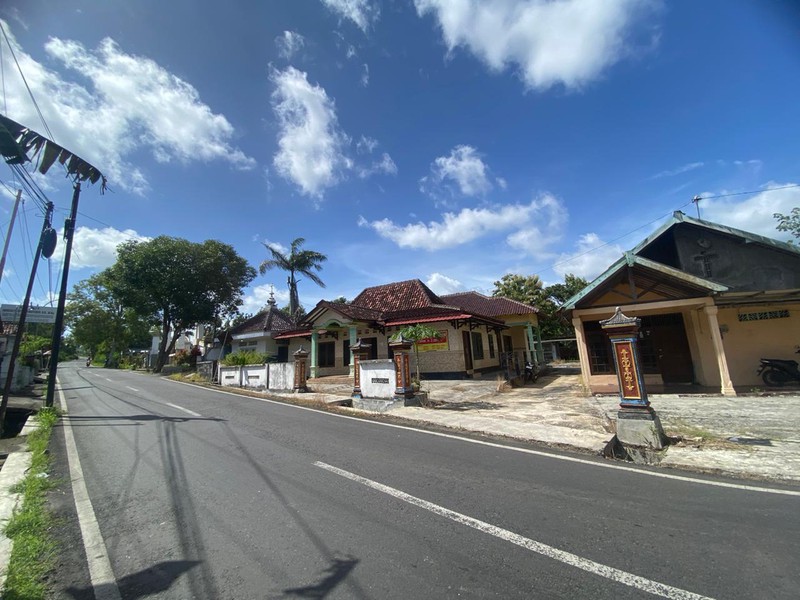 Tanah Strategis 2.291 Meter Persegi di Pusat Wonosari ,Bonus Bangunan Rumah & Lokasi Premium, Wonosari, Gunungkidul