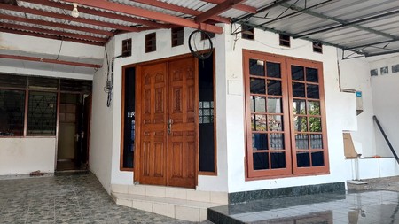 Di sewakan rumah di megapolitan cinere