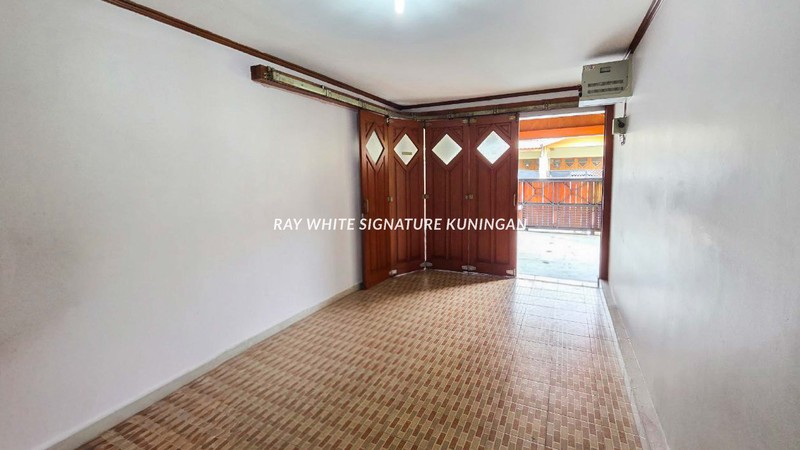 Dijual Rumah Full Furnished Siap Huni di Elang Malindo Jatiwaringin Jakarta Timur