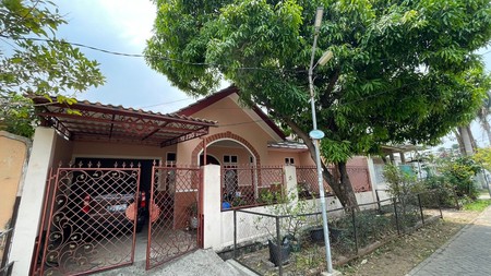 Rumah Bagus Di Jl Gagak Cipadu Jaya, Larangan Kota Tangerang
