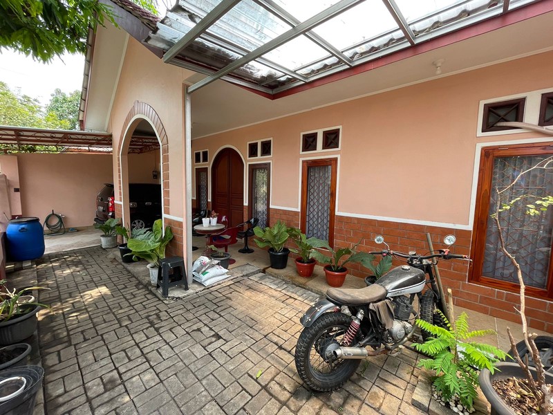 Rumah Bagus Di Jl Gagak Cipadu Jaya, Larangan Kota Tangerang