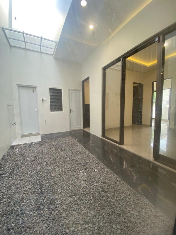 Jual Rumah Modern Minimalis Citraland Utama Surabaya Barat 