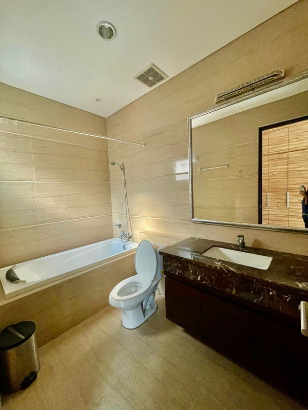 Modern Townhouse furnish with private pool perfect for expatriates kemang jakarta selatan 