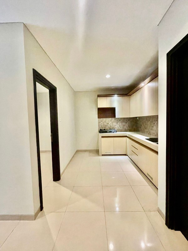 Modern Townhouse furnish with private pool perfect for expatriates kemang jakarta selatan 