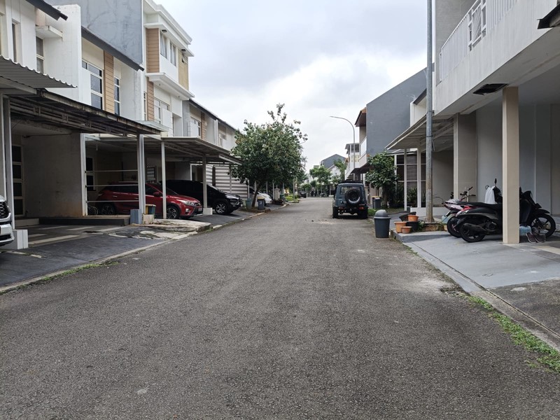  Rumah Sewa Furnished , Grand Wisata - Tambun . Bekasi