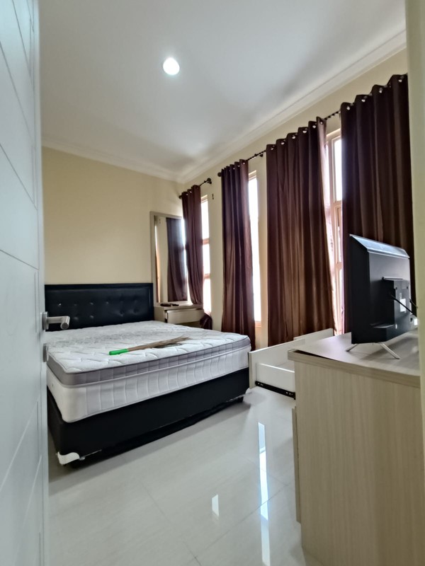  Rumah Sewa Furnished , Grand Wisata - Tambun . Bekasi