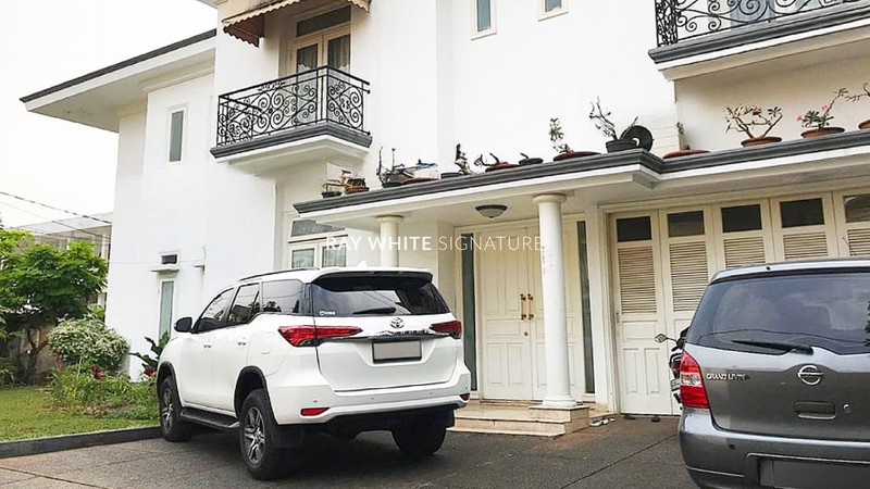 Dijual Rumah Siap Huni di Jl Abdul Majid Cipete