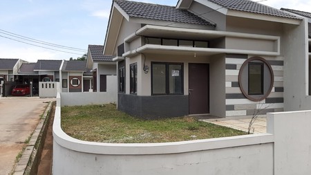 Rumah Hoek, Asri Satu Lantai di Harvest City Bekasi 