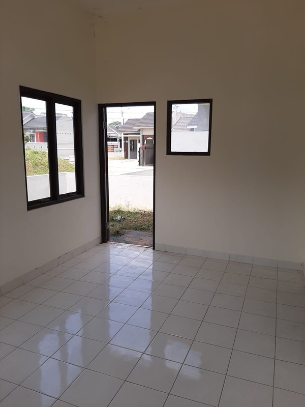 Rumah Hoek, Asri Satu Lantai di Harvest City Bekasi 