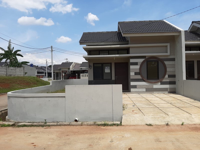 Rumah Hoek, Asri Satu Lantai di Harvest City Bekasi 