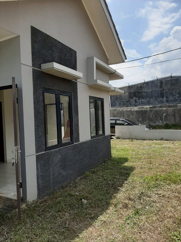 Rumah Hoek, Asri Satu Lantai di Harvest City Bekasi 
