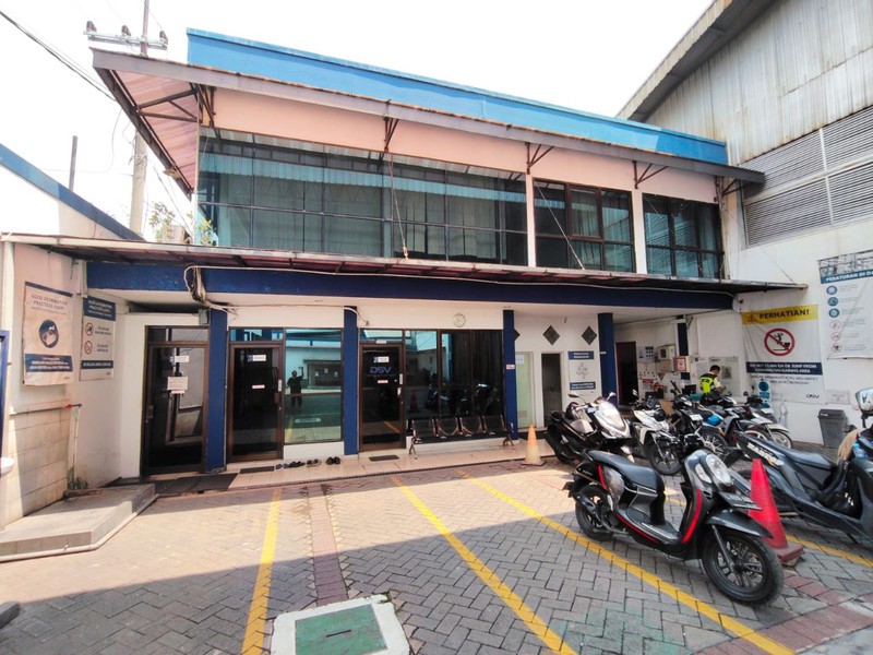 DiJual/Disewa gudang siap pakai di greges indah margomulyo surabaya