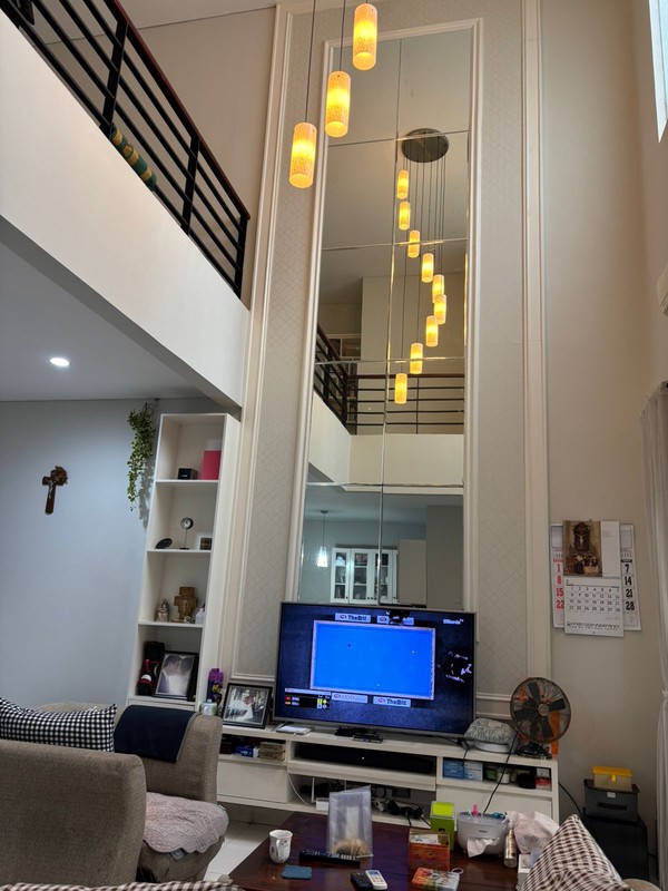 Rumah Cantik 2 Lantai di Raffles Hills Cibubur 