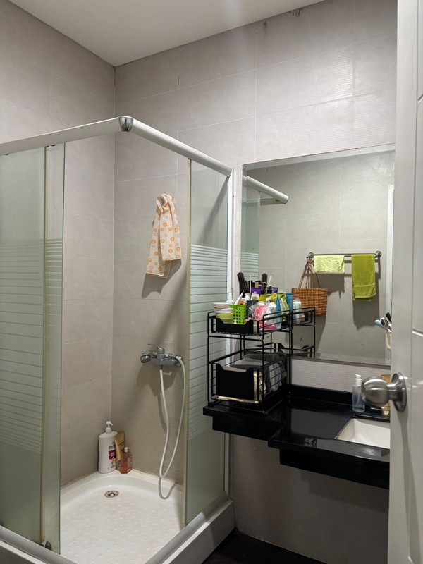 Rumah Cantik 2 Lantai di Raffles Hills Cibubur 