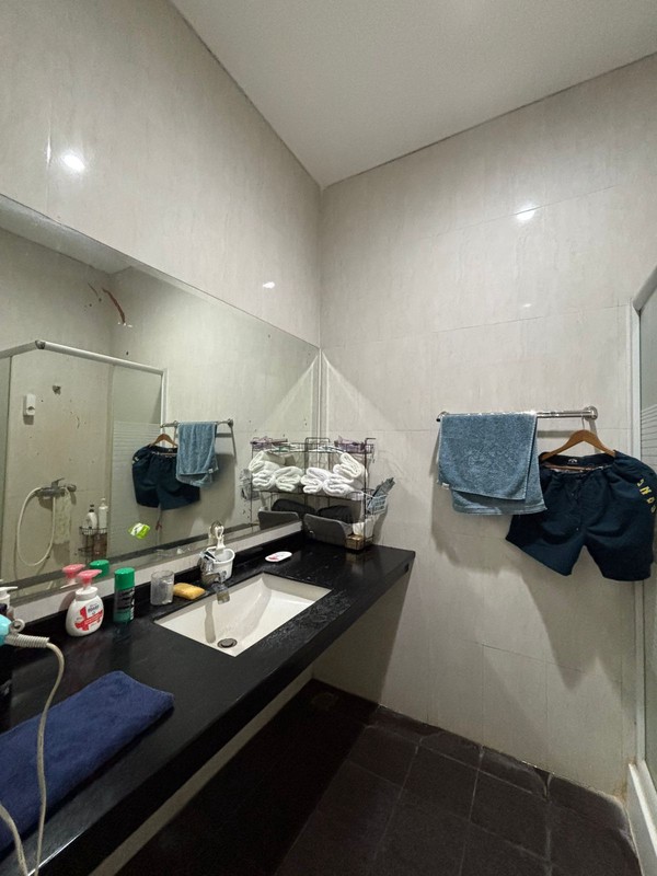 Rumah Cantik 2 Lantai di Raffles Hills Cibubur 