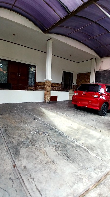 Rumah Bagus 2 Lantai, Siap huni Lokasi Strategis di Pesanggrahan