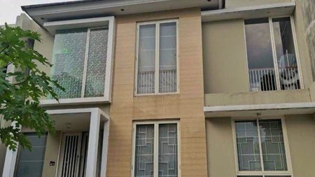 dijual rumah di taman puspa raya citraland surabaya