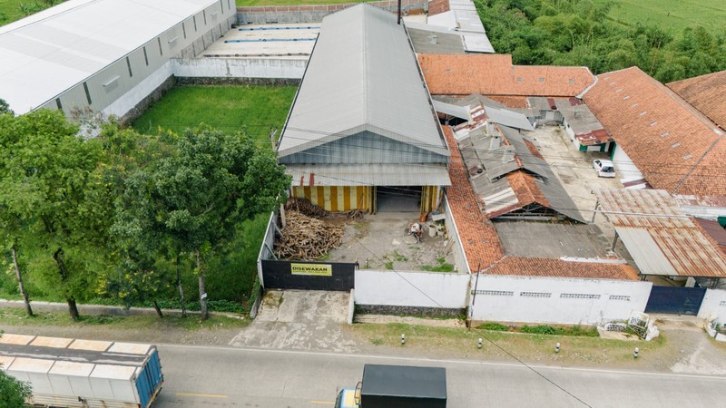Disewakan Gudang Strategis 3825 Meter Persegi di Purbowangi, Kebumen Akses Jalan Lebar 