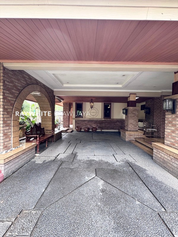 Rumah Mewah Siap Huni Dalam Kompleks Area Kemang