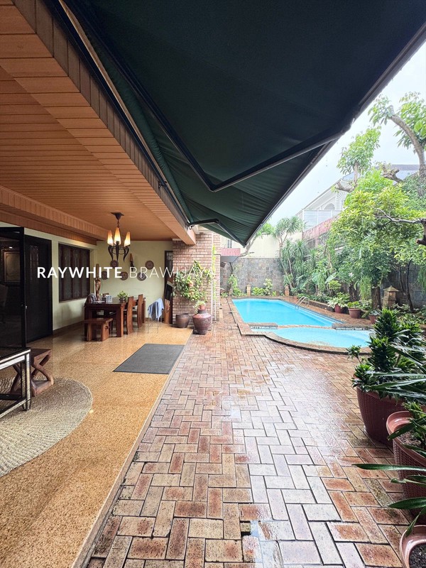 Rumah Mewah Siap Huni Dalam Kompleks Area Kemang