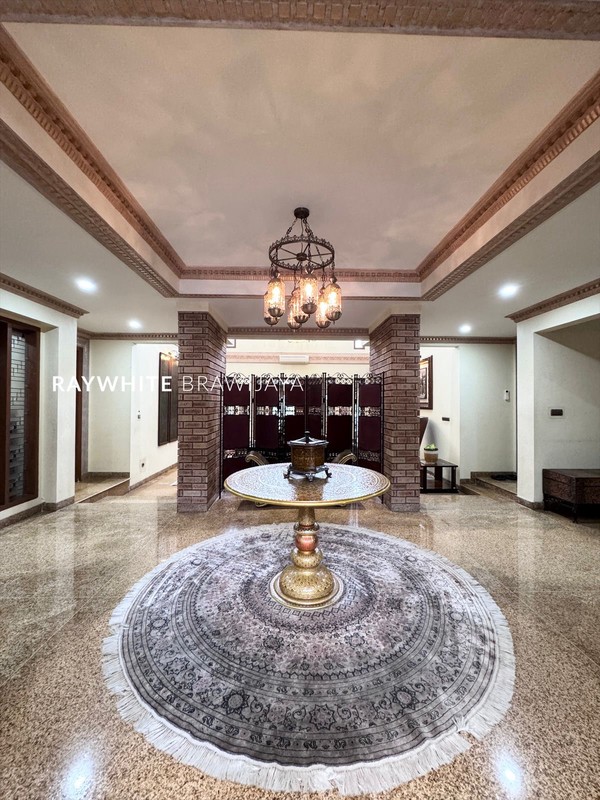 Rumah Mewah Siap Huni Dalam Kompleks Area Kemang