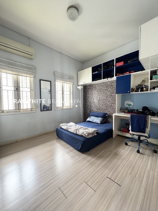 Rumah Siap Huni Lingkungan Tenang Area Cilandak Barat