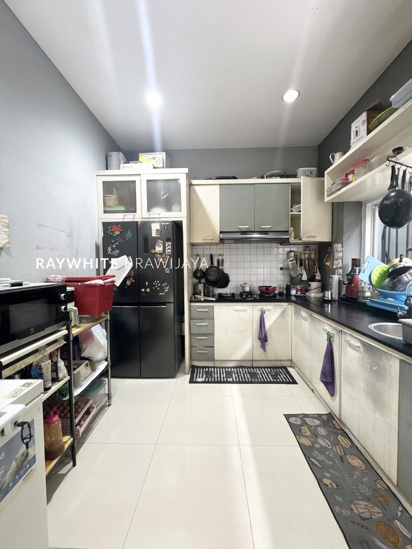 Rumah Siap Huni Lingkungan Tenang Area Cilandak Barat