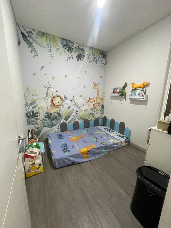 Rumah Strategis di Graha Raya, Jalan Lebar Muat 2 Mobil