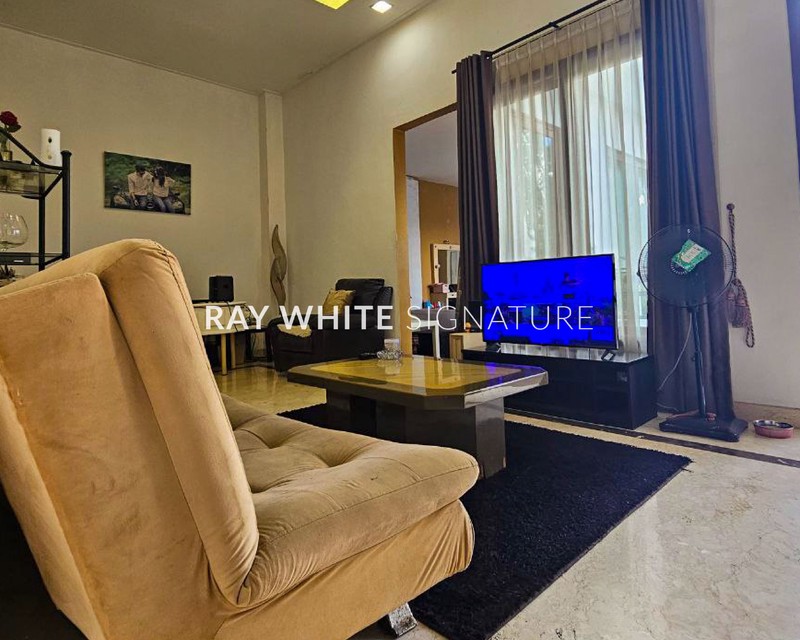 Rumah Layak Huni Posisi Hook di Jl Kesehatan IV Bintaro