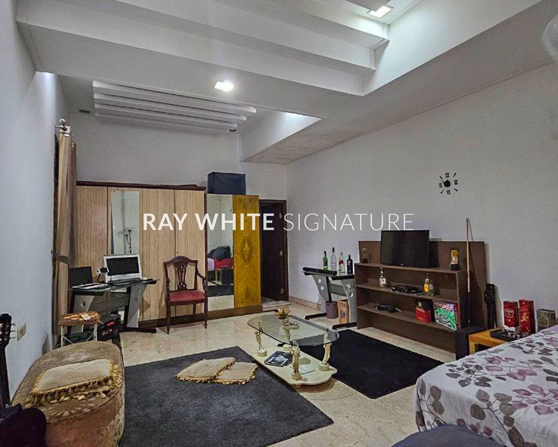 Rumah Layak Huni Posisi Hook di Jl Kesehatan IV Bintaro