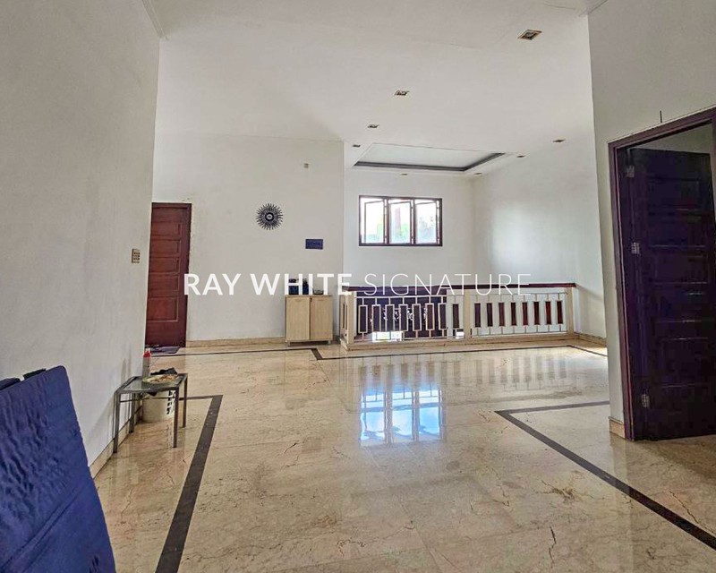 Rumah Layak Huni Posisi Hook di Jl Kesehatan IV Bintaro