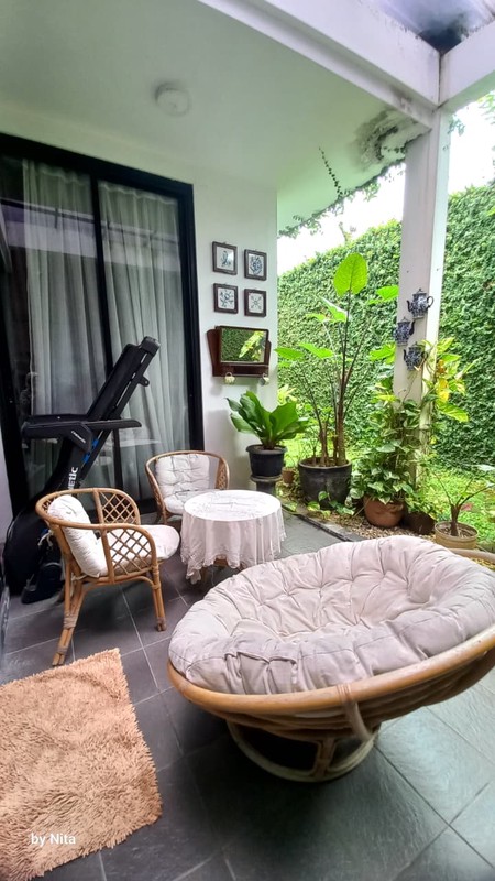 Rumah daerah penduduk dekat dengan sektor 7 Bintaro,, dekat dg area kuliner, RS, BXC dan toll...