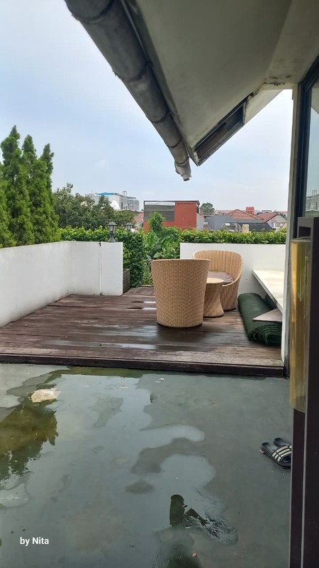 Rumah daerah penduduk dekat dengan sektor 7 Bintaro,, dekat dg area kuliner, RS, BXC dan toll...