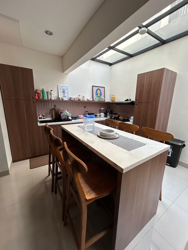 Rumah Renovation posisi Hoek Provence Suite BSD city 