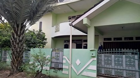 Rumah Luas 2 Lantai Di Perumahan Griya Jatisari Jakasampurna Kota Bekasi