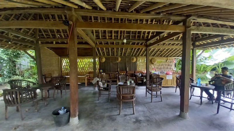 Properti Komersial Strategis Eks Wisma & Kantor, Dekat Bandara Adisutjipto, Maguwoharjo, Depok, Sleman