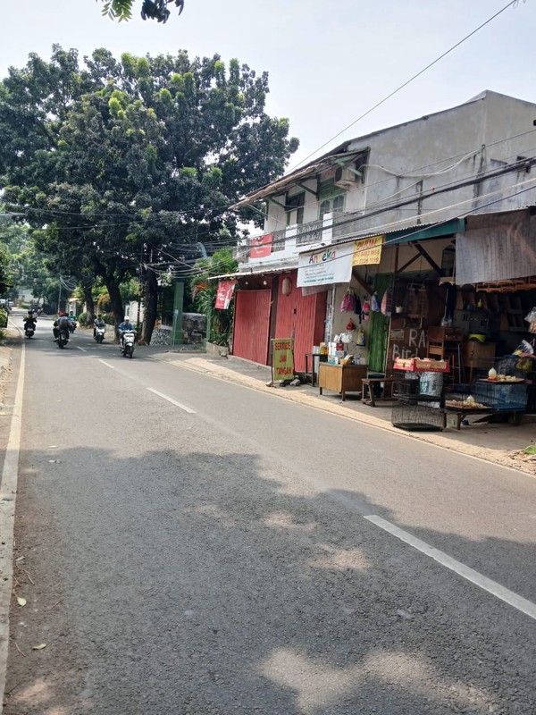 2 Kios 2 Rumah Kontrakan Di Pinggir Jalan Mochtar Raya Petukangan Utara