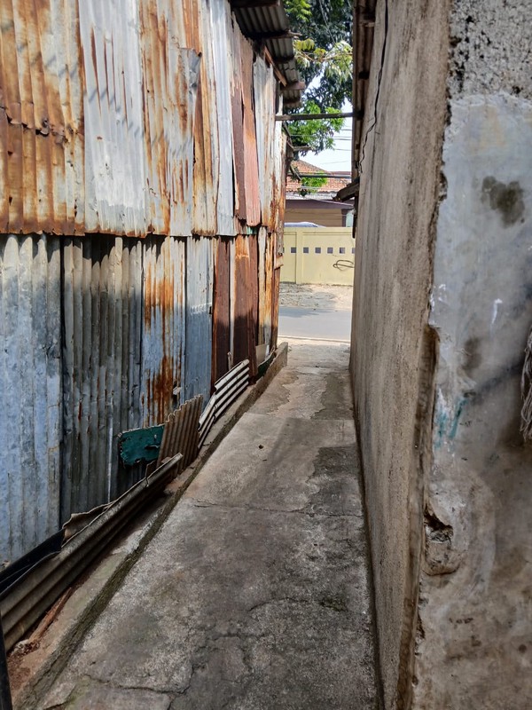 2 Kios 2 Rumah Kontrakan Di Pinggir Jalan Mochtar Raya Petukangan Utara