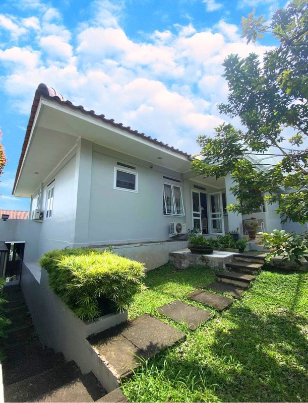 Rumah Nyaman Siap Huni di Cinere dekat ke Tol Brigif