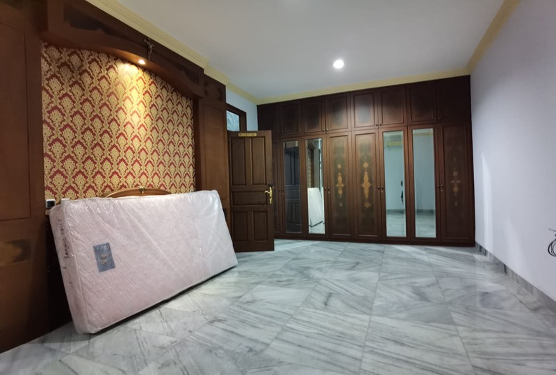 DIJUAL RUMAH NYAMAN  DI TAMAN ARIES JAKARTA BARAT