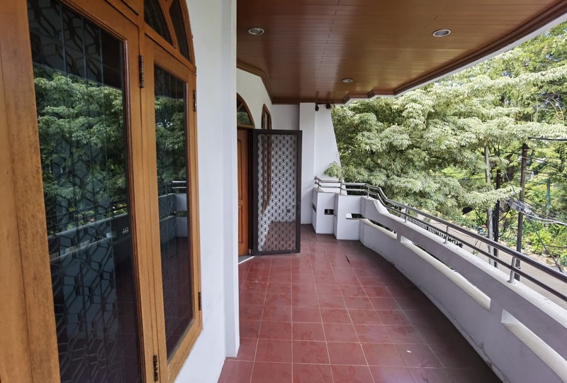 DIJUAL RUMAH NYAMAN  DI TAMAN ARIES JAKARTA BARAT