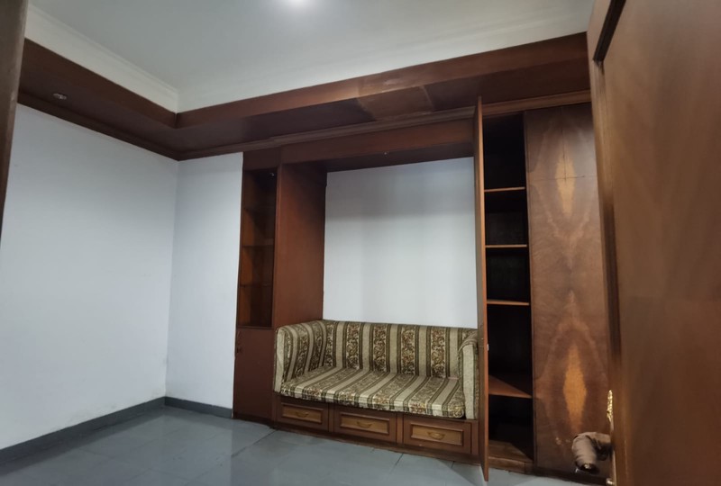 DIJUAL RUMAH NYAMAN  DI TAMAN ARIES JAKARTA BARAT
