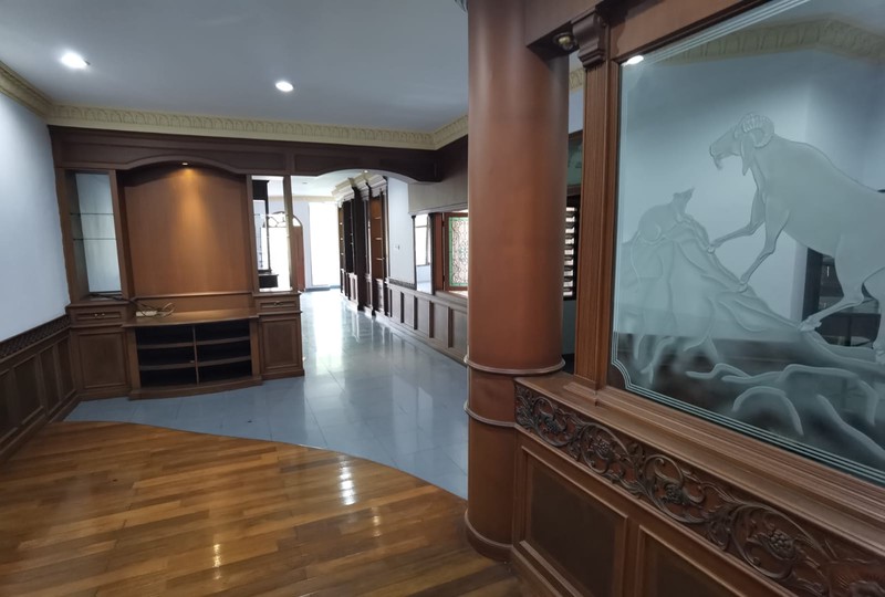 DIJUAL RUMAH NYAMAN  DI TAMAN ARIES JAKARTA BARAT