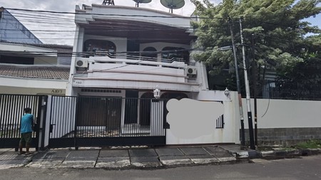 DIJUAL RUMAH NYAMAN  DI TAMAN ARIES JAKARTA BARAT